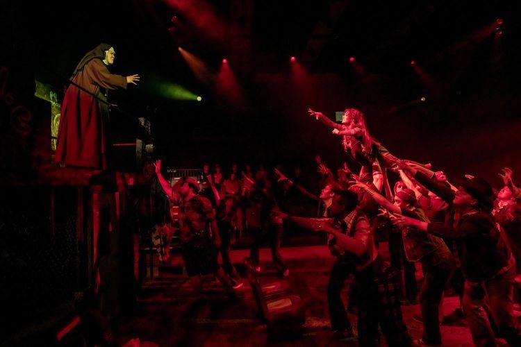 Chorus and singers on the set of The Angel Esmeralda